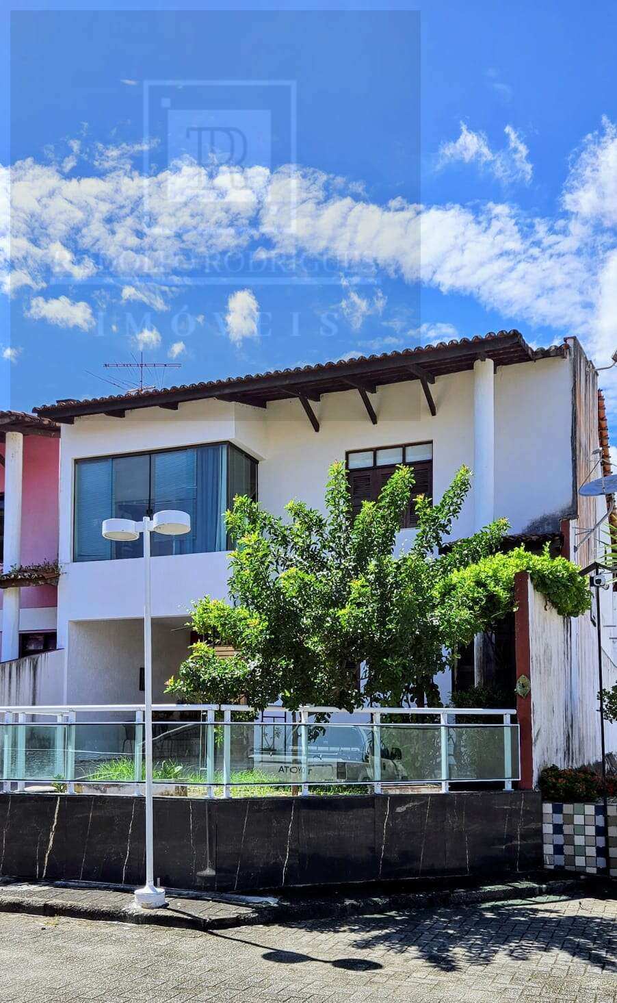 Casa de Condomínio à Venda no Luciano Cavalcante | 200m², 4 Quartos e Deck Gourmet Completo - Rodolfo Rodrigues Imóveis